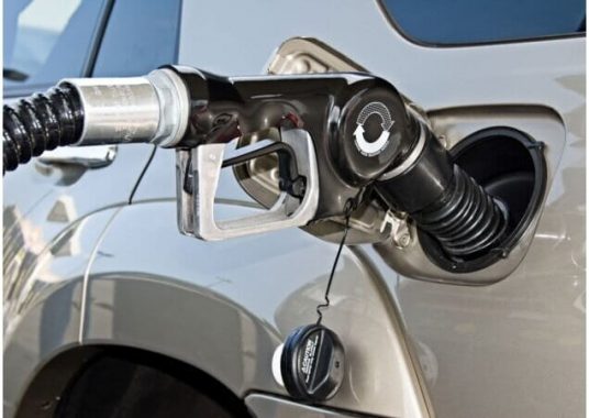 Preço da gasolina sobe pela sexta vez em 2021