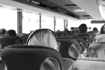 Mais da metade dos passageiros de ônibus não usam cinto de segurança