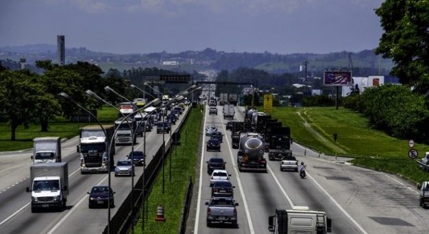 Novo site informa a caminhoneiros as condições das estradas em SP