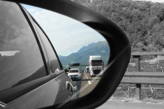Veja quatro atitudes que irritam no trânsito e podem colocar em risco a segurança