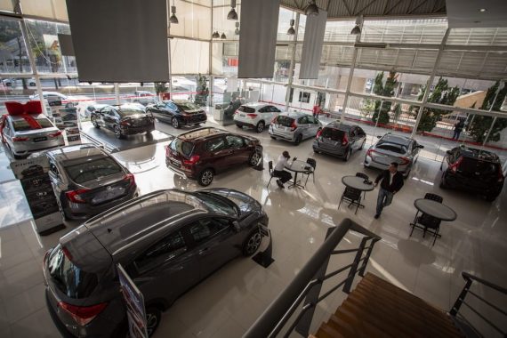 Venda de veículos cai 2,25% em agosto, informa Fenabrave